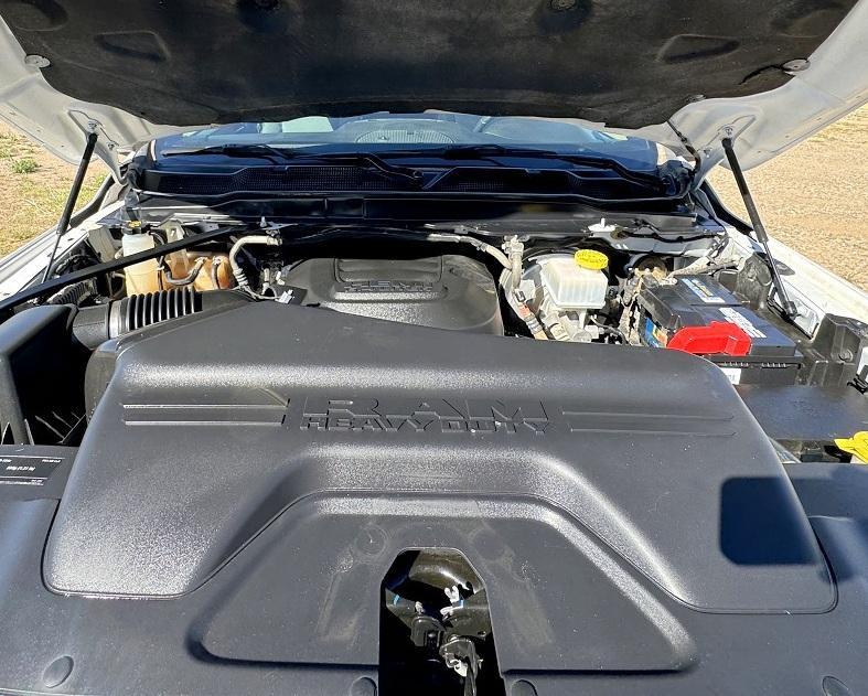 RAM 2500 Big Horn 4x4 Crew Cab 6'4" Box 2021