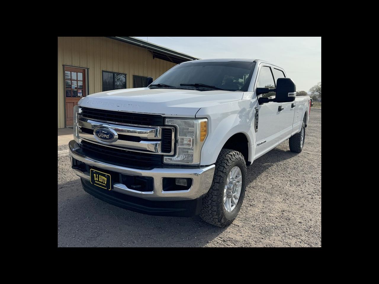 2017 Ford Super Duty F-250 SRW XLT 4WD Crew Cab