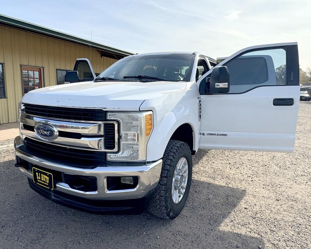 Ford Super Duty F-250 SRW  2017
