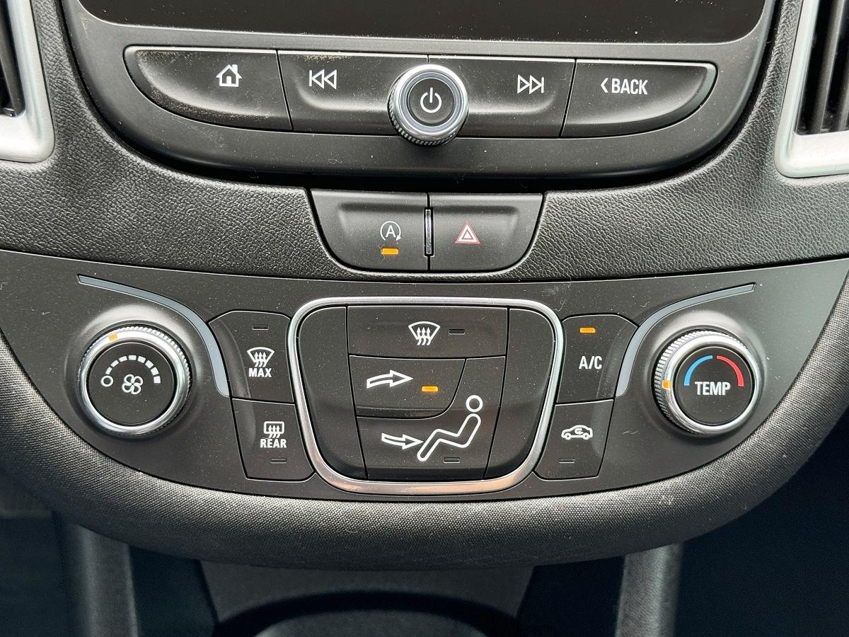 Chevrolet Malibu 4dr Sdn RS 2024