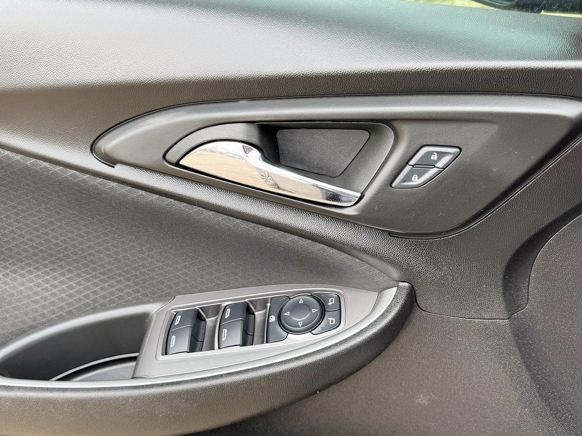 Chevrolet Malibu 4dr Sdn RS 2024