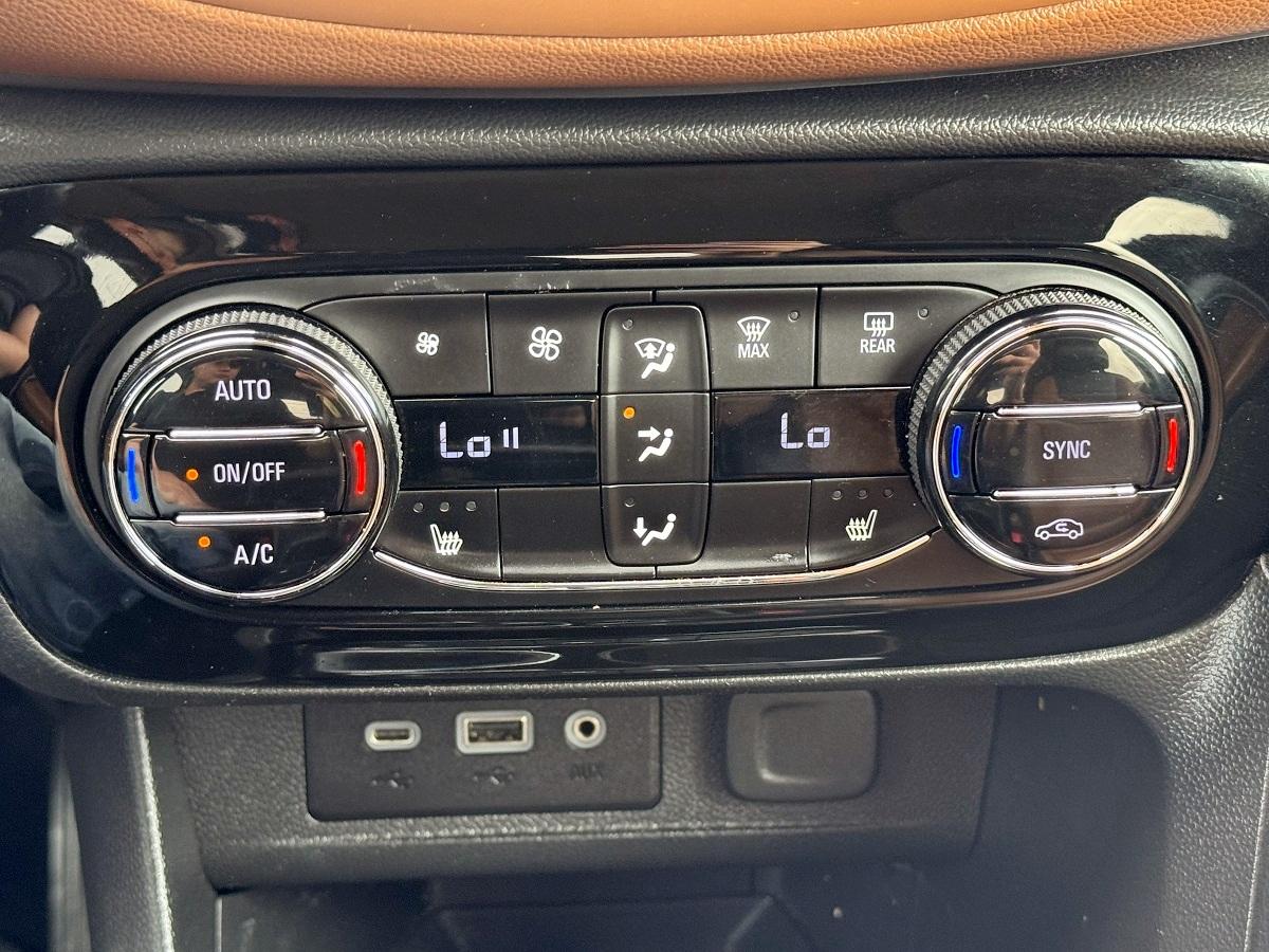 Buick Encore GX FWD 4dr Essence 2021