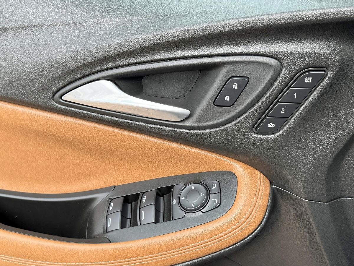 Buick Encore GX FWD 4dr Essence 2021