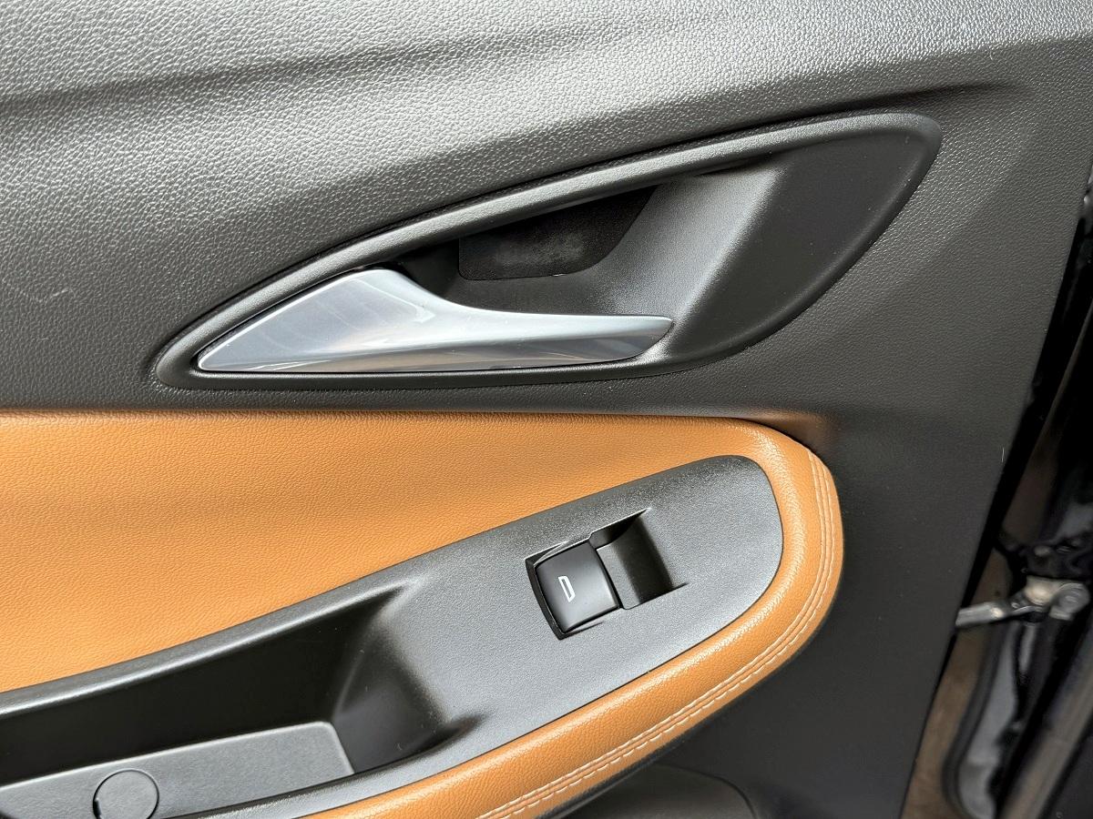 Buick Encore GX FWD 4dr Essence 2021