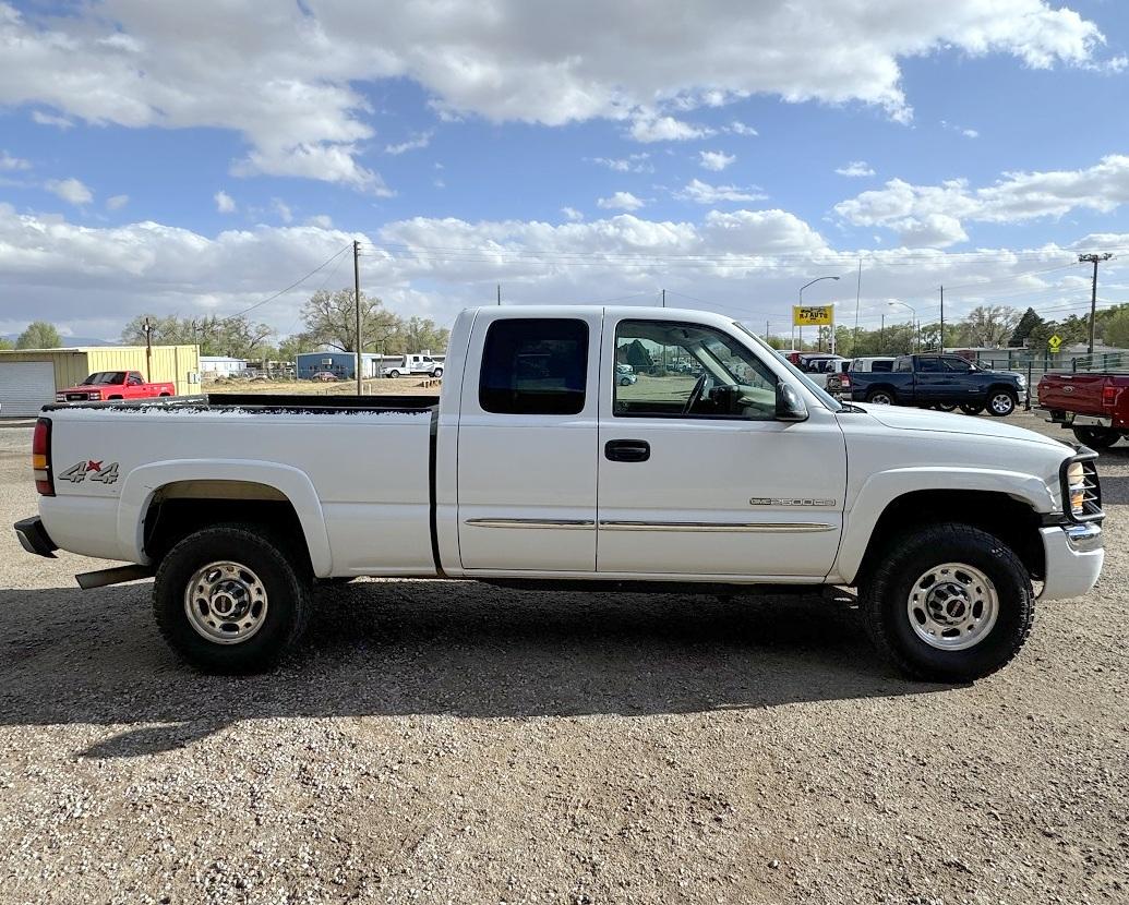 GMC Sierra 2500HD  2004