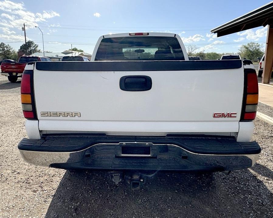 GMC Sierra 2500HD  2004