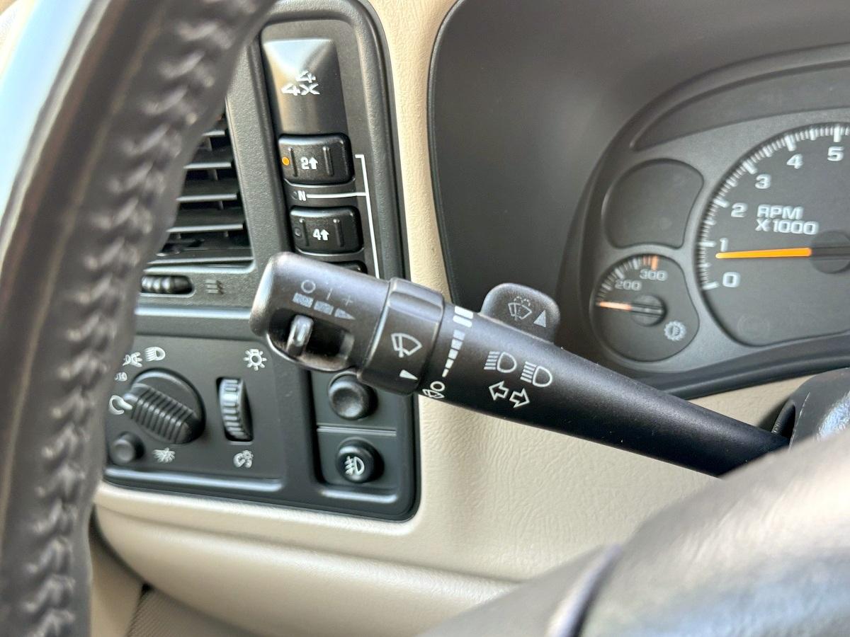 GMC Sierra 2500HD  2004