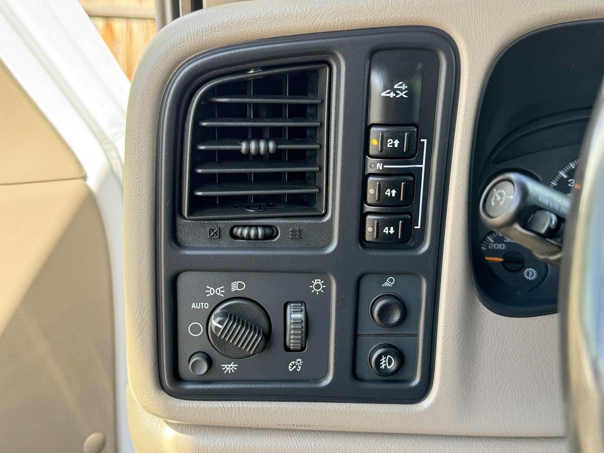 GMC Sierra 2500HD  2004