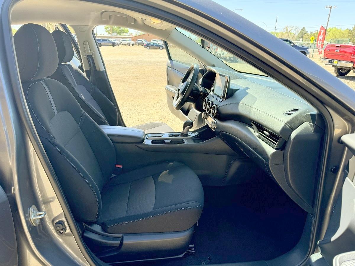 Nissan Sentra SV CVT 2021