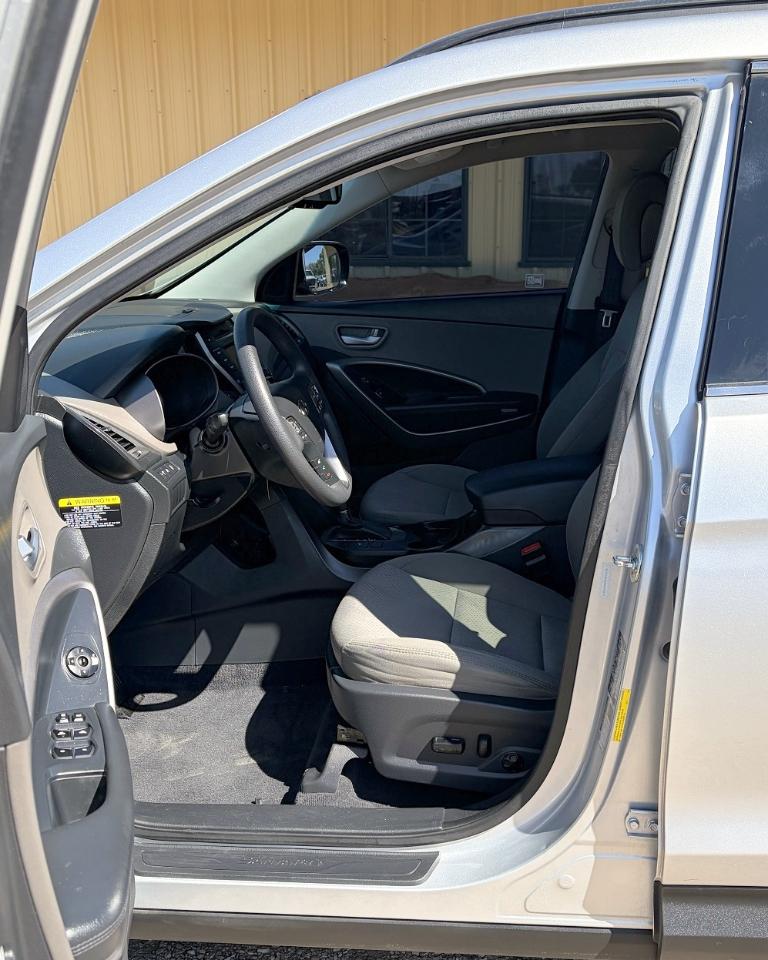 Hyundai Santa Fe Sport FWD 4dr 2.4 2016