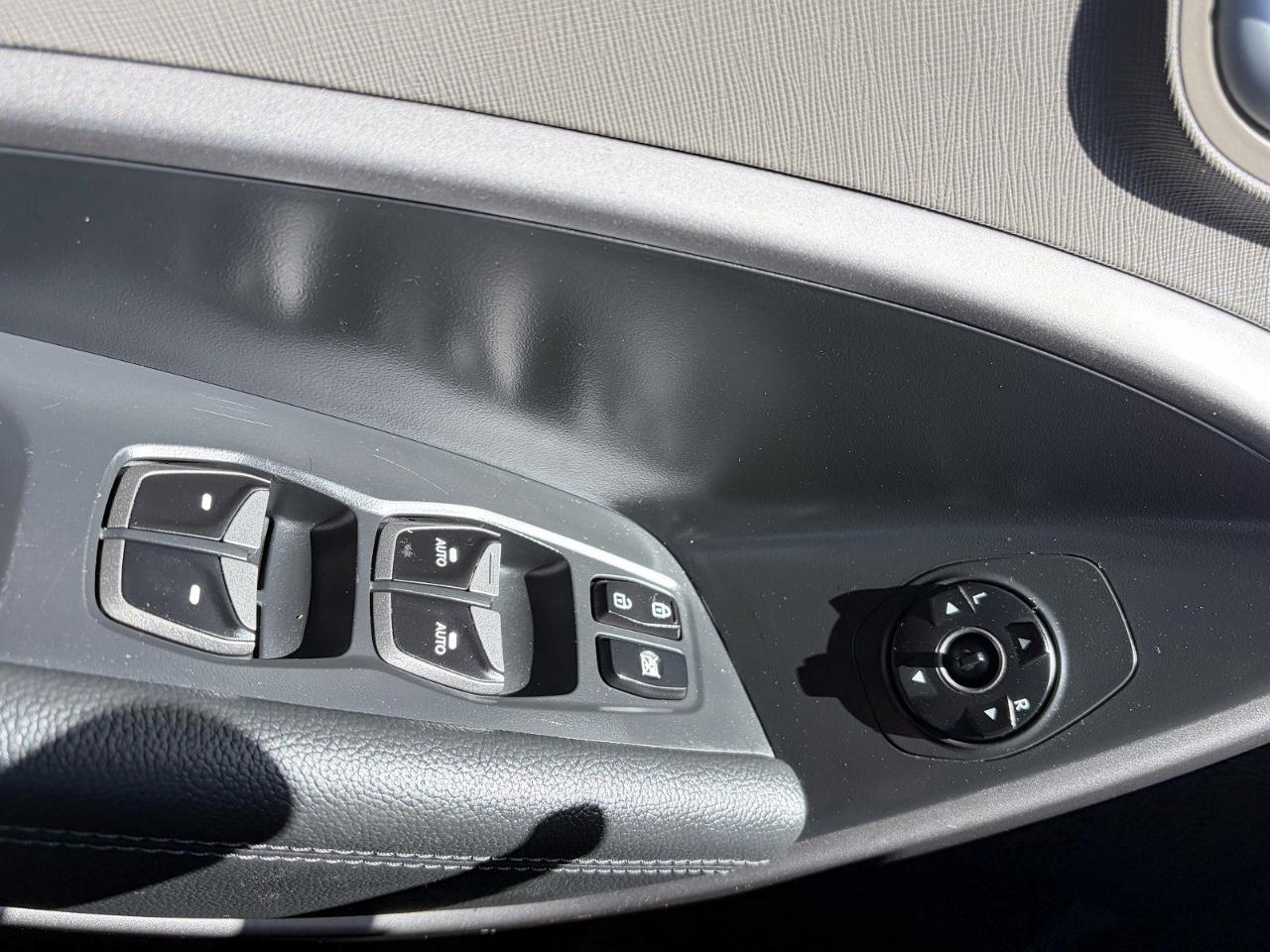 Hyundai Santa Fe Sport FWD 4dr 2.4 2016