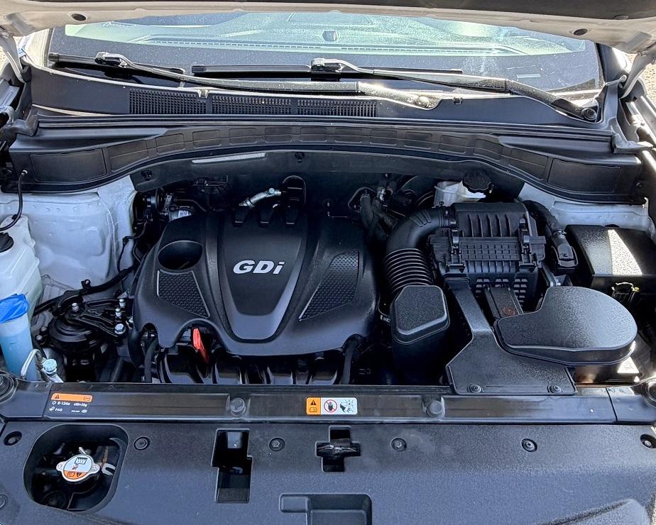 Hyundai Santa Fe Sport FWD 4dr 2.4 2016