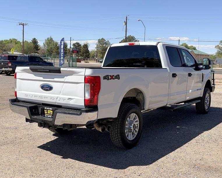 Ford Super Duty F-350 SRW XLT 4WD Crew Cab 8' Box 2019