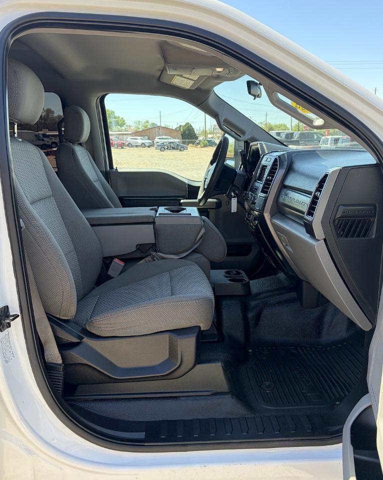 Ford Super Duty F-350 SRW XLT 4WD Crew Cab 8' Box 2019