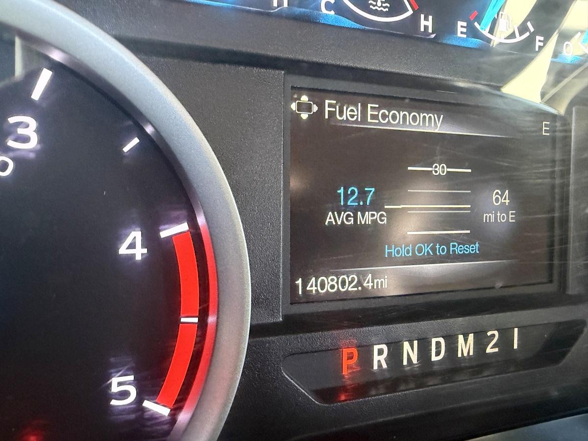 Ford Super Duty F-350 SRW XLT 4WD Crew Cab 8' Box 2019