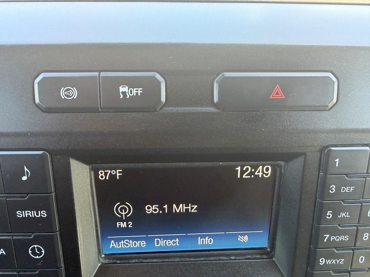 Ford Super Duty F-350 SRW XLT 4WD Crew Cab 8' Box 2019