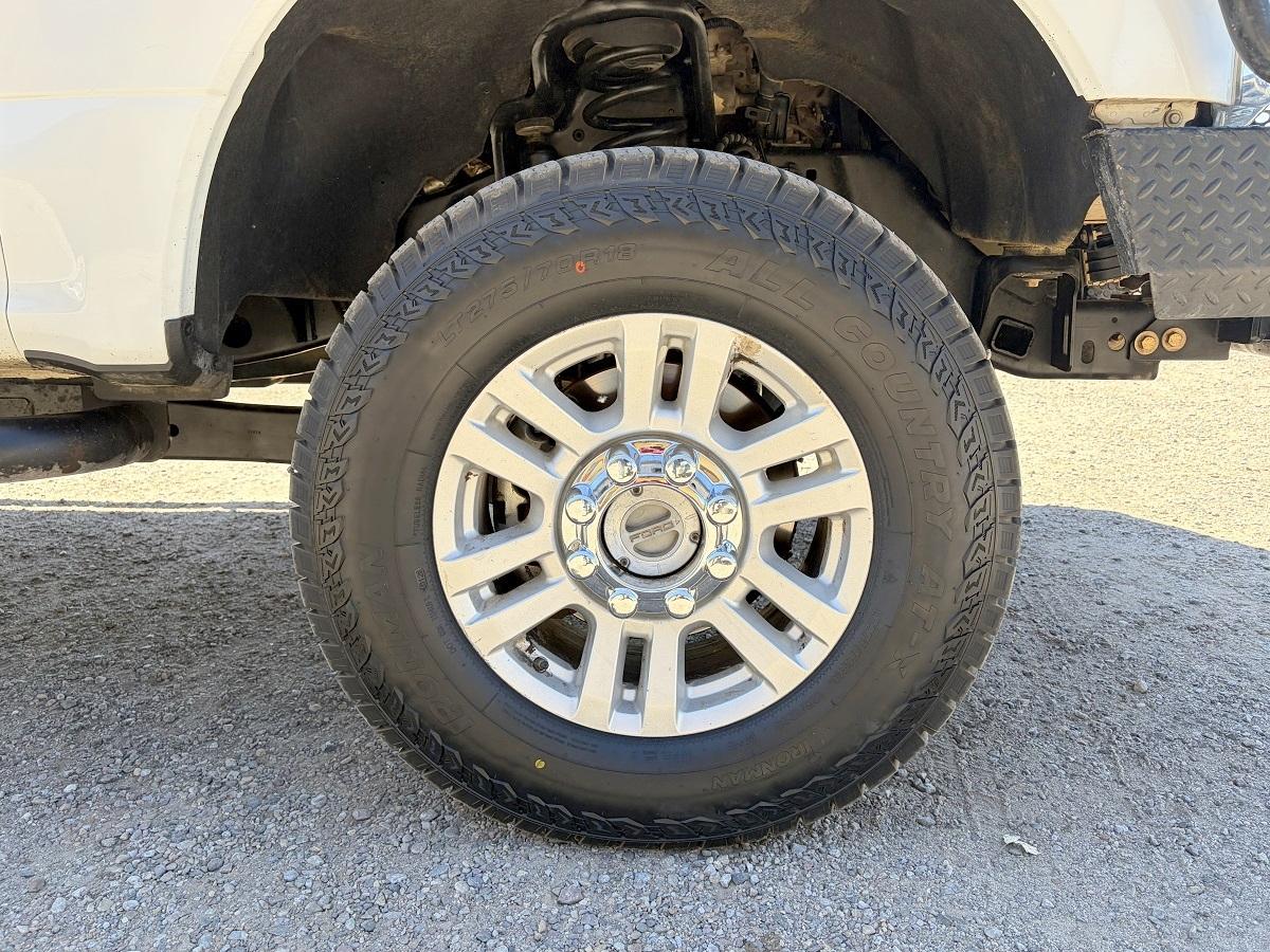 Ford Super Duty F-350 SRW XLT 4WD Crew Cab 8' Box 2019