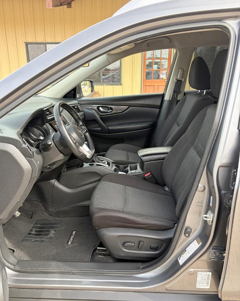 Nissan Rogue FWD SV 2020