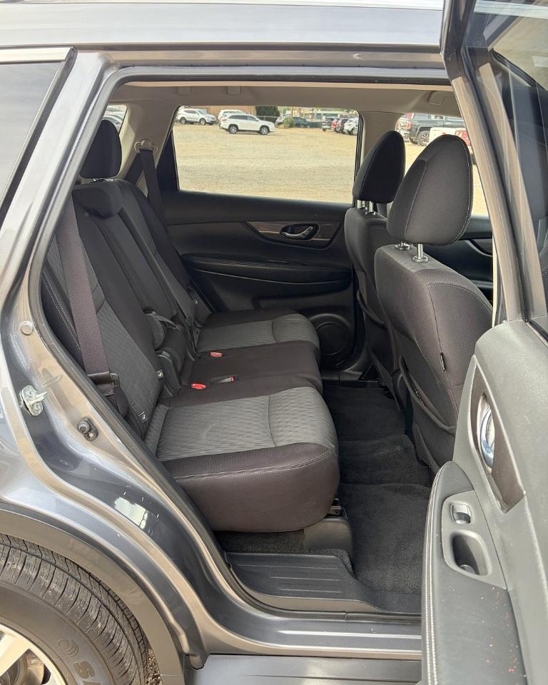 Nissan Rogue FWD SV 2020