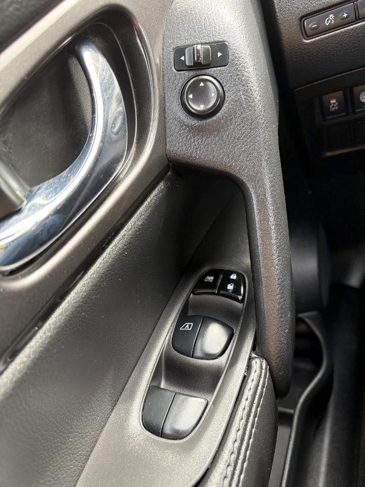 Nissan Rogue FWD SV 2020