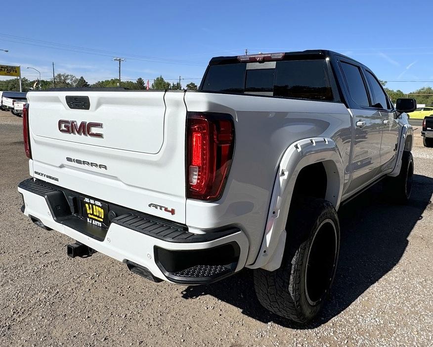 GMC Sierra 1500 4WD Crew Cab 147" AT4 2021