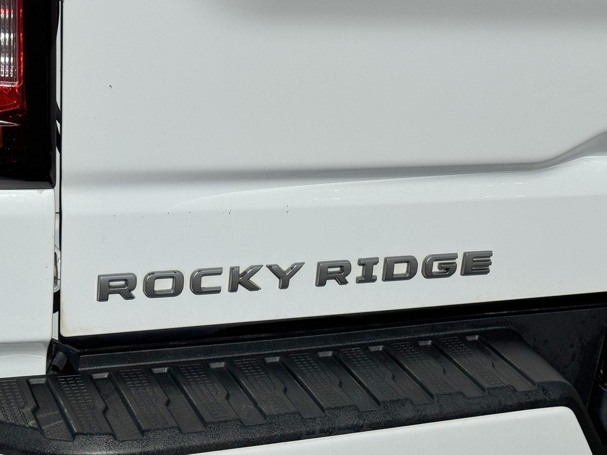 GMC Sierra 1500 4WD Crew Cab 147" AT4 2021