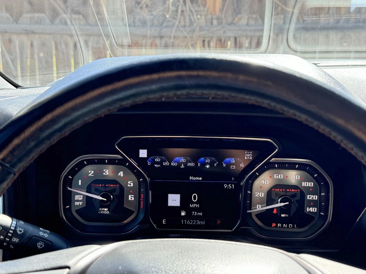 GMC Sierra 1500 4WD Crew Cab 147" AT4 2021