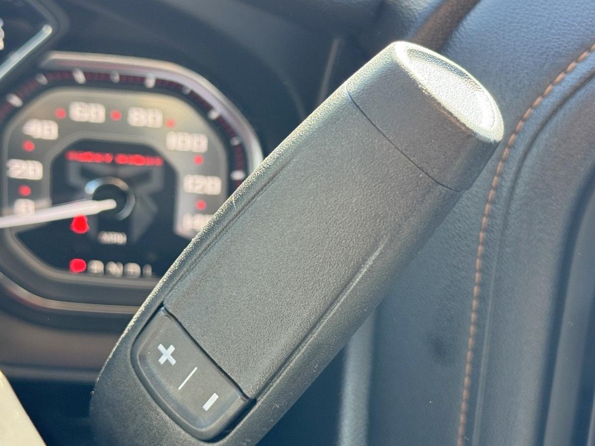 GMC Sierra 1500 4WD Crew Cab 147" AT4 2021