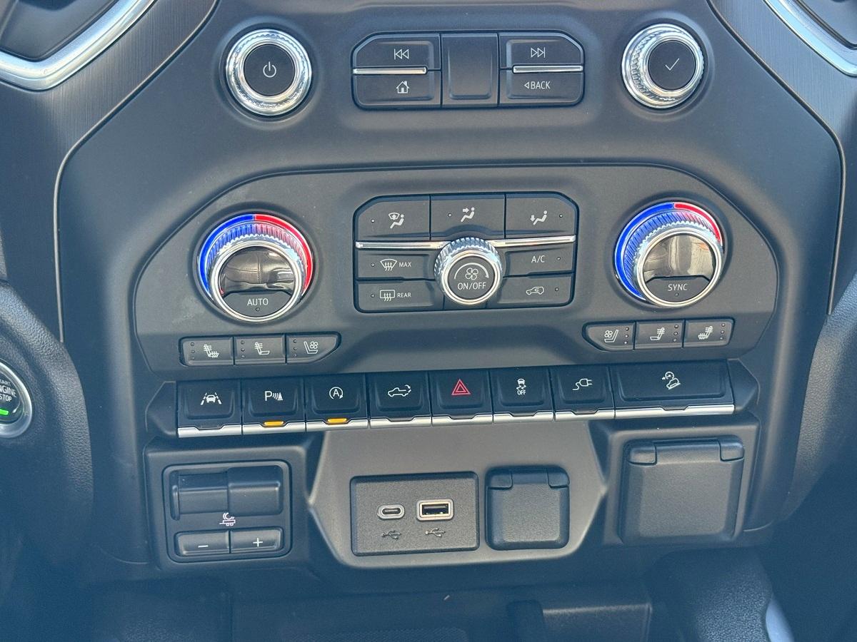 GMC Sierra 1500 4WD Crew Cab 147" AT4 2021