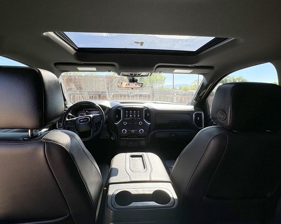 GMC Sierra 1500 4WD Crew Cab 147" AT4 2021