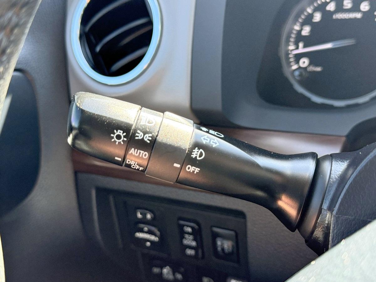 Toyota Tundra 4WD  2018