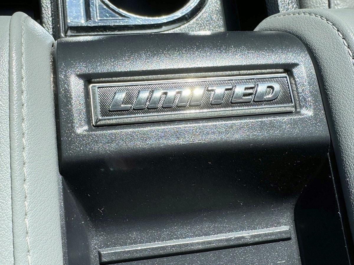 Toyota Tundra 4WD Limited CrewMax 5.5' Bed (Natl) 2018