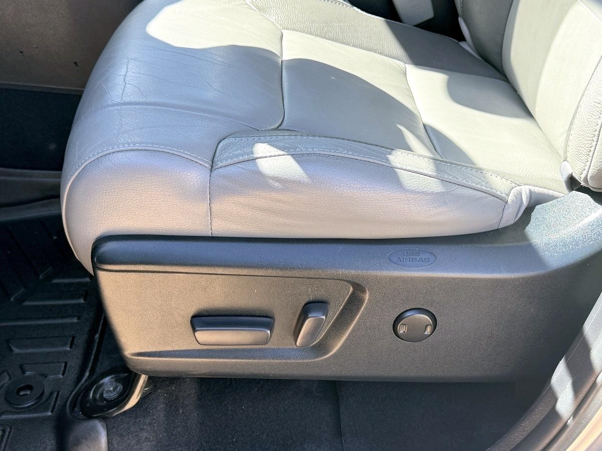 Toyota Tundra 4WD Limited CrewMax 5.5' Bed (Natl) 2018