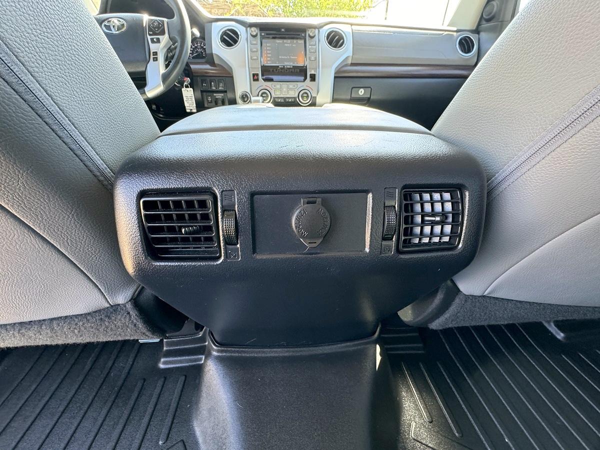 Toyota Tundra 4WD Limited CrewMax 5.5' Bed (Natl) 2018