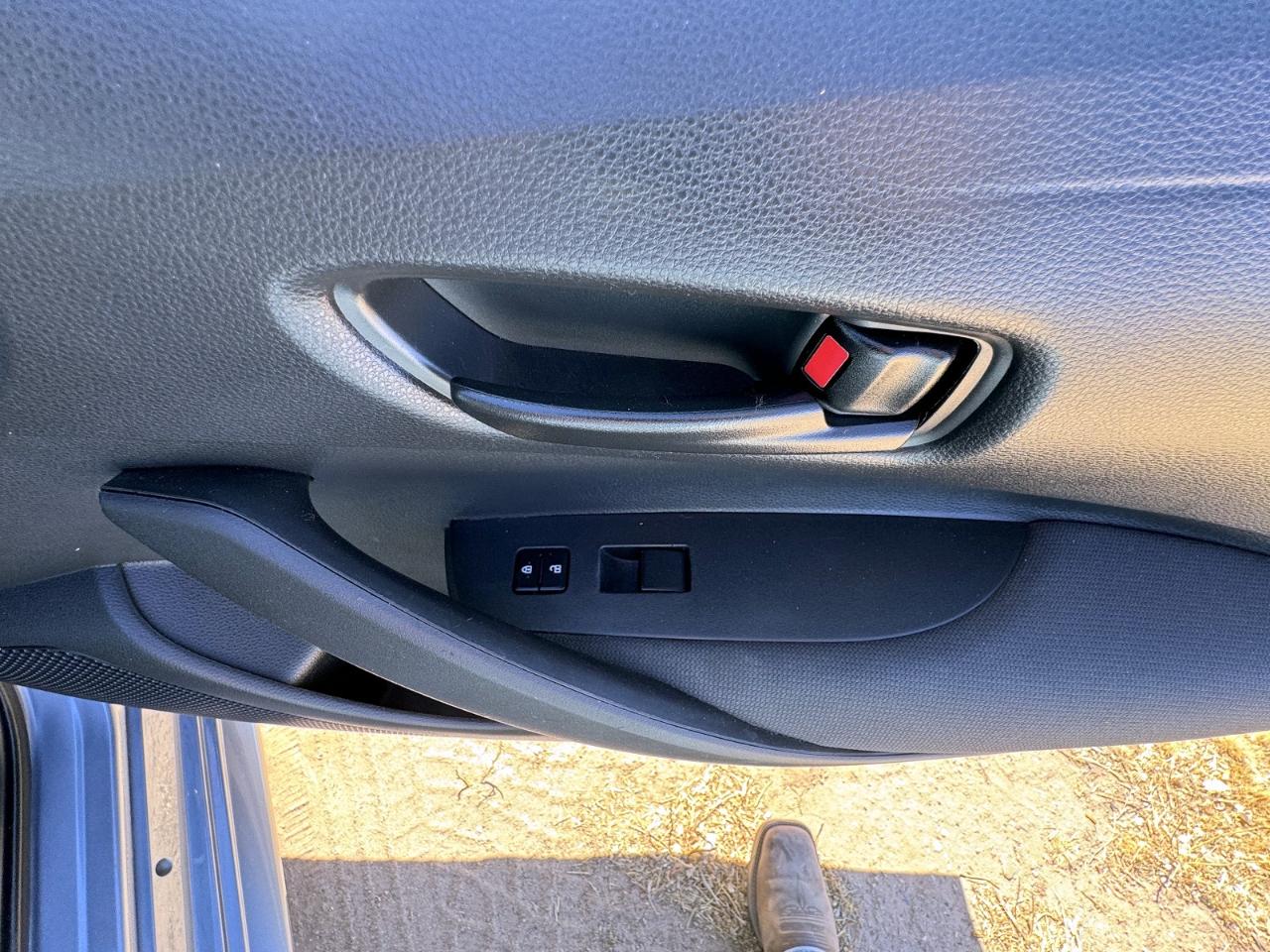 Toyota Corolla LE CVT (Natl) 2022