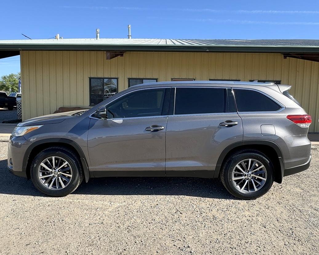 Toyota Highlander XLE V6 FWD (Natl) 2019