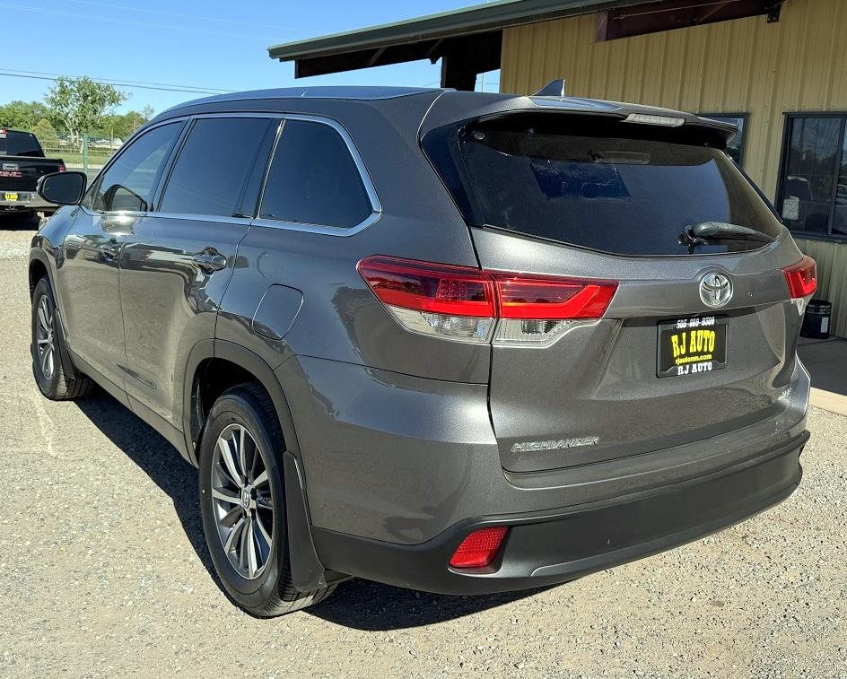 Toyota Highlander XLE V6 FWD (Natl) 2019