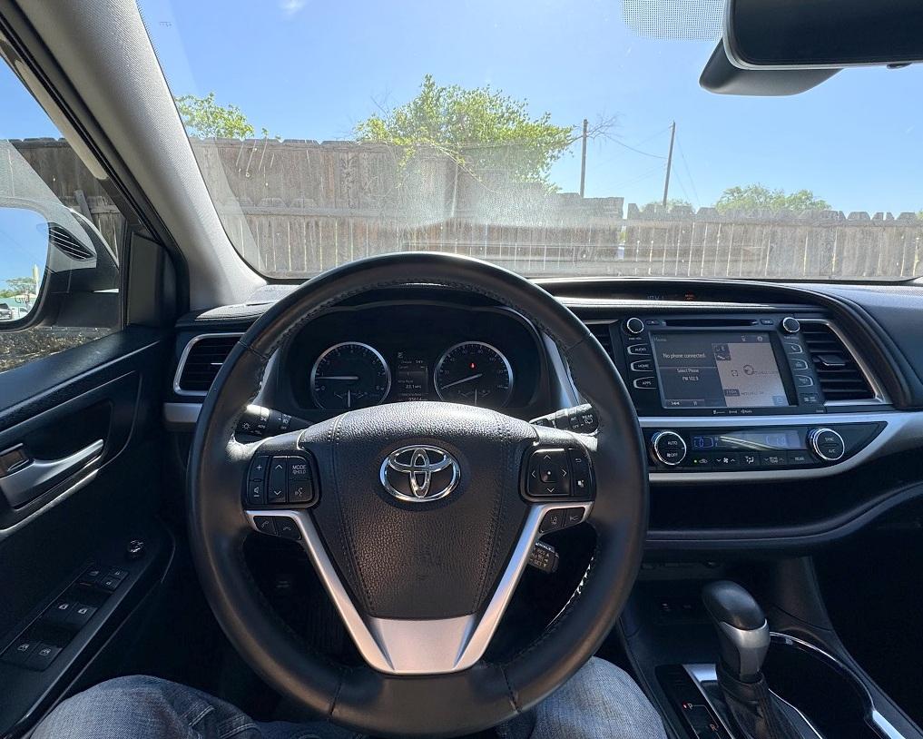 Toyota Highlander XLE V6 FWD (Natl) 2019
