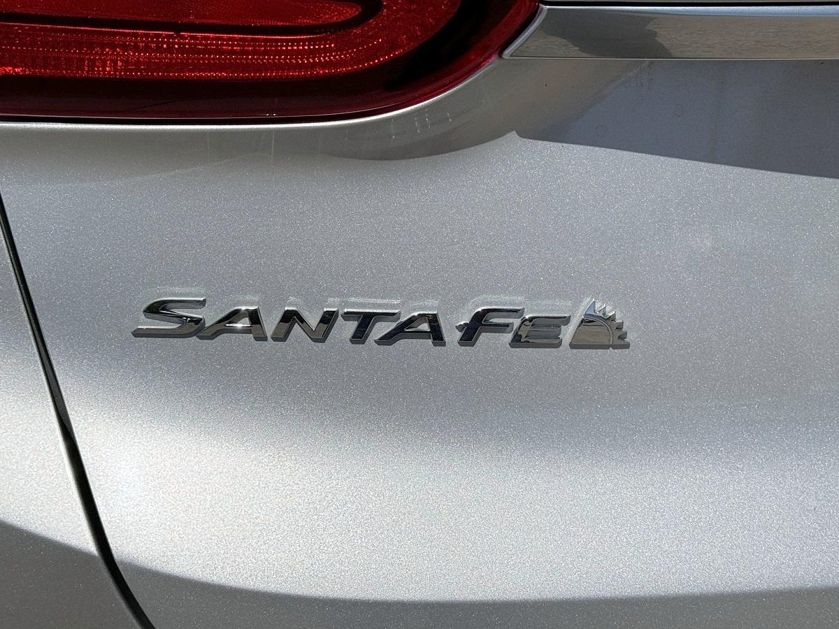 Hyundai Santa Fe SEL 2.4L Auto FWD 2020