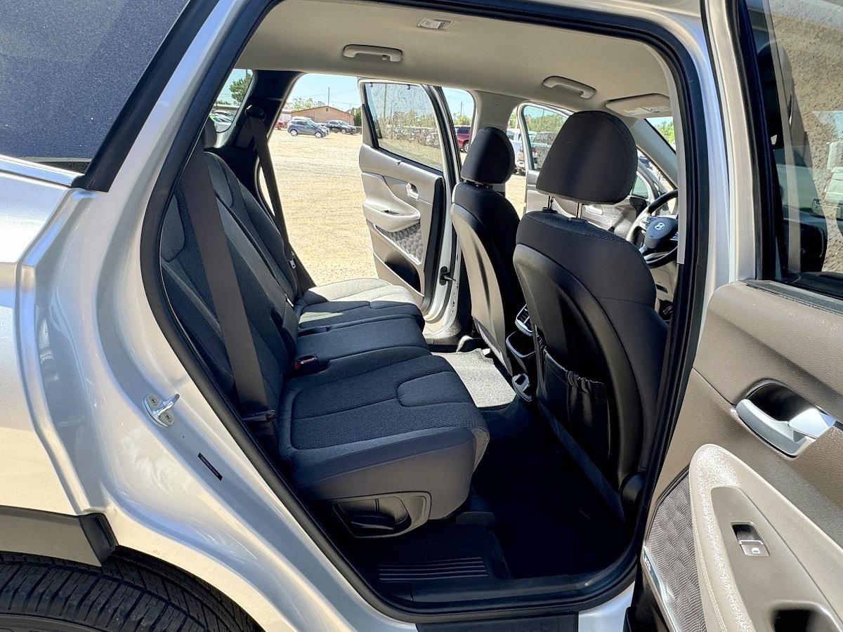 Hyundai Santa Fe SEL 2.4L Auto FWD 2020