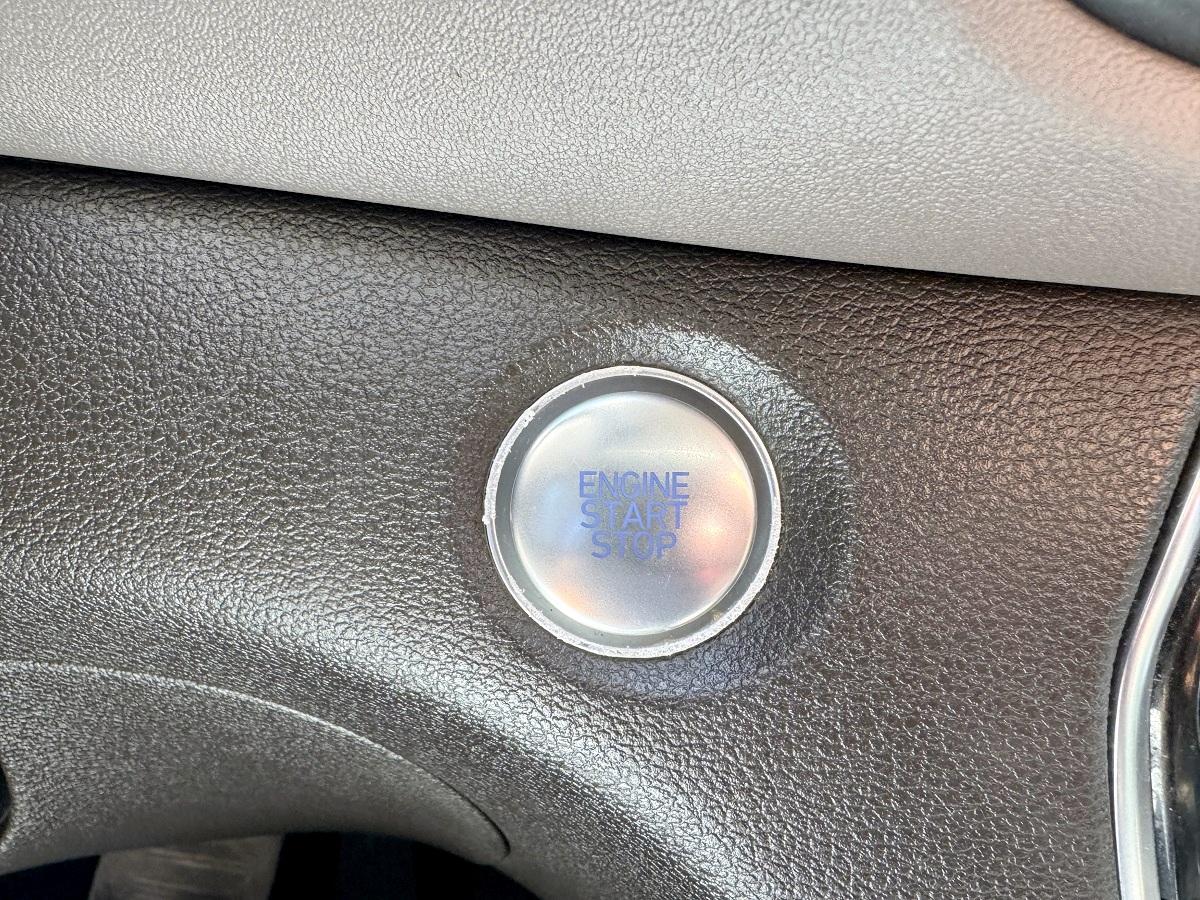 Hyundai Santa Fe SEL 2.4L Auto FWD 2020