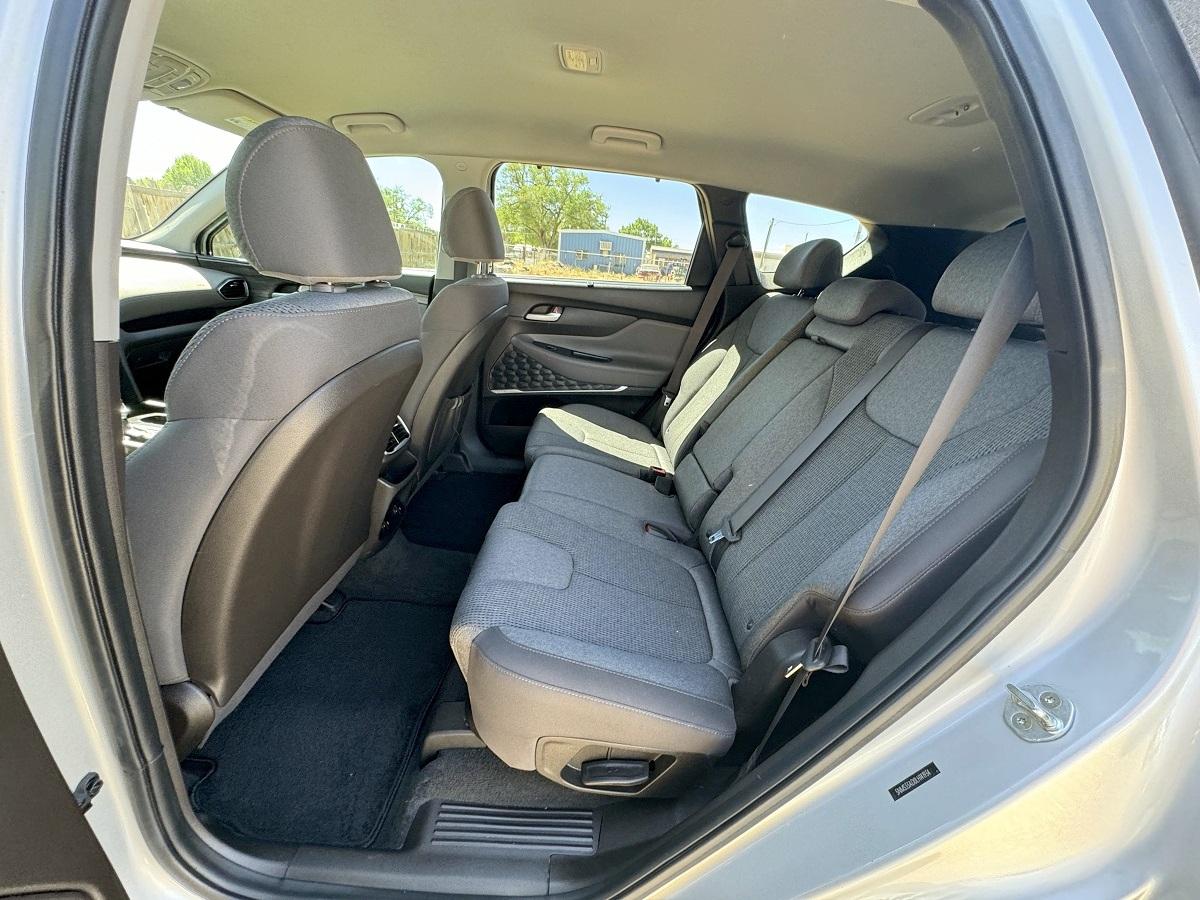 Hyundai Santa Fe SEL 2.4L Auto FWD 2020