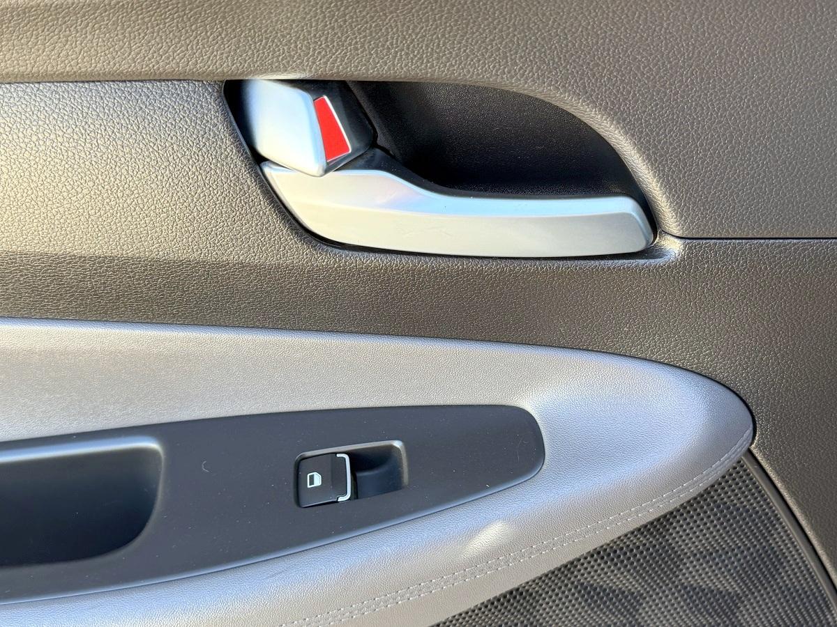 Hyundai Santa Fe SEL 2.4L Auto FWD 2020