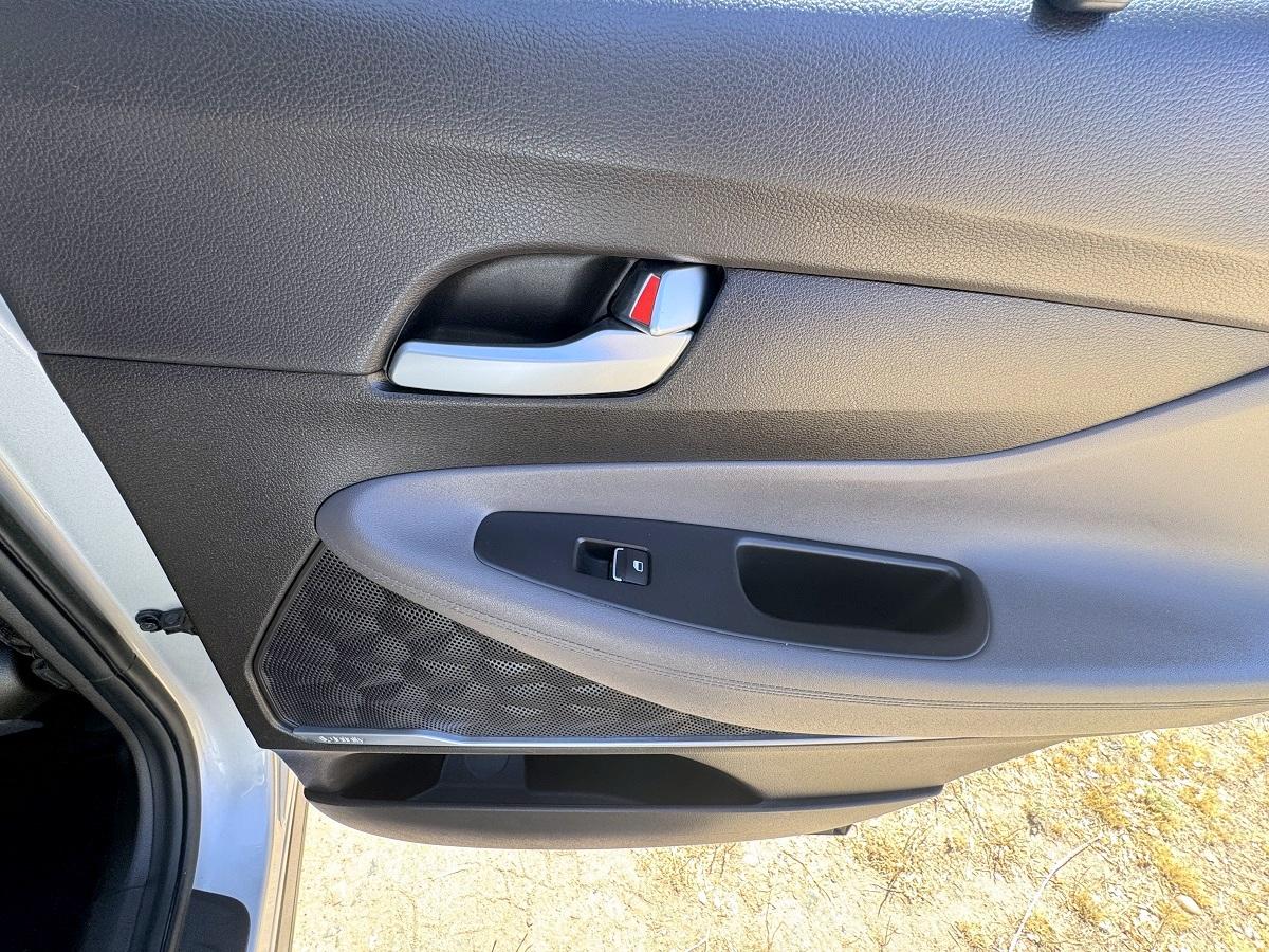 Hyundai Santa Fe SEL 2.4L Auto FWD 2020