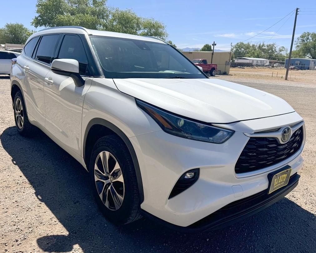 Toyota Highlander XLE FWD (Natl) 2021