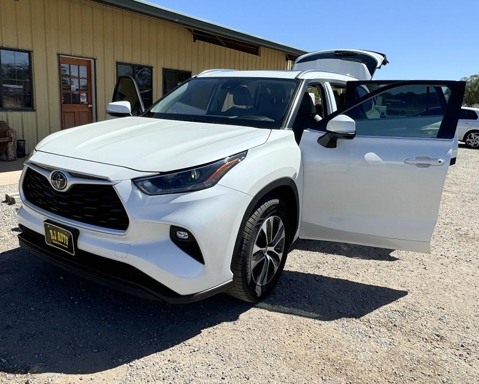 Toyota Highlander XLE FWD (Natl) 2021