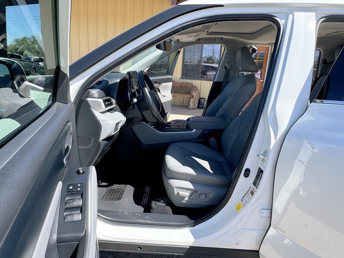 Toyota Highlander XLE FWD (Natl) 2021