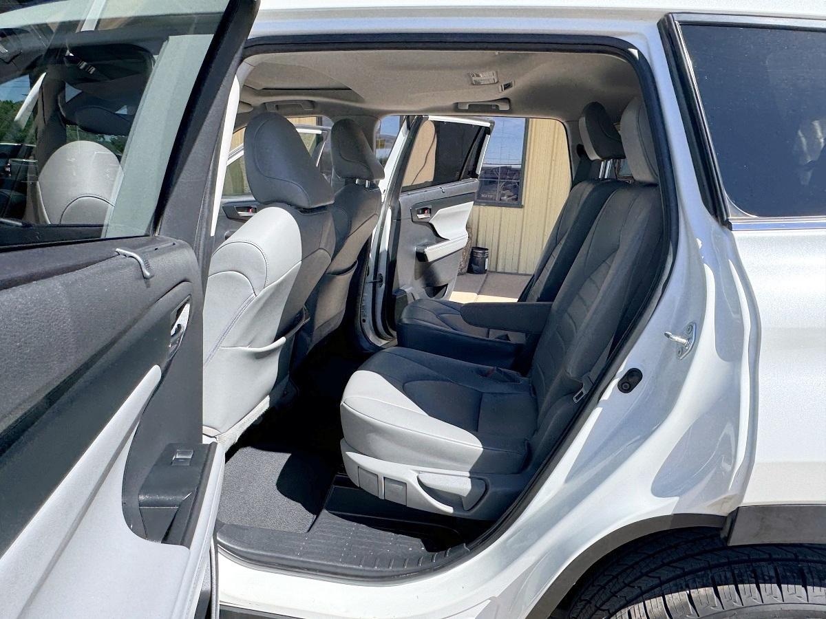 Toyota Highlander XLE FWD (Natl) 2021