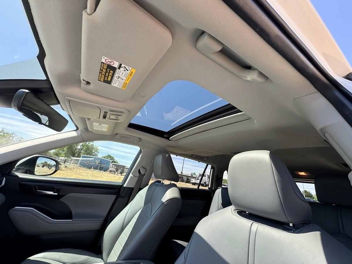 Toyota Highlander XLE FWD (Natl) 2021