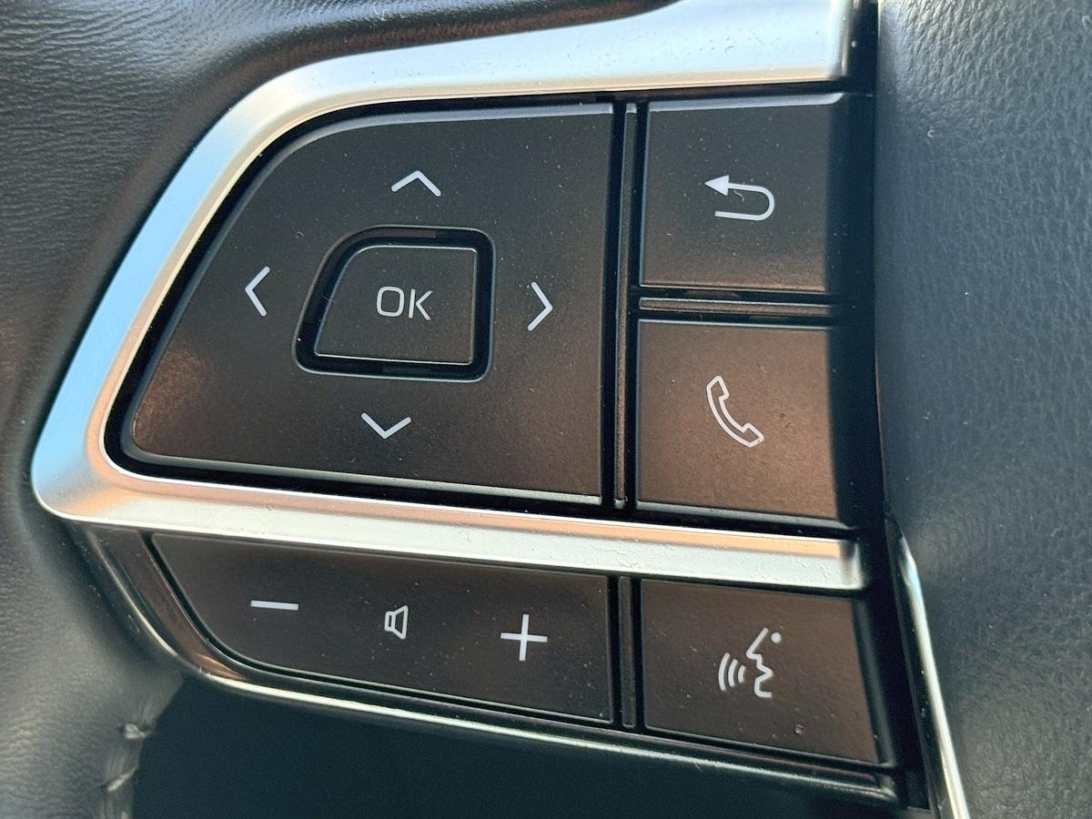 Toyota Highlander XLE FWD (Natl) 2021